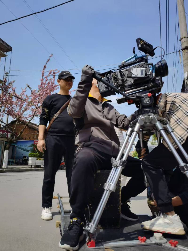 武宣县广告片拍摄：快消品牌爆款之选，网感内容适配社媒传播！